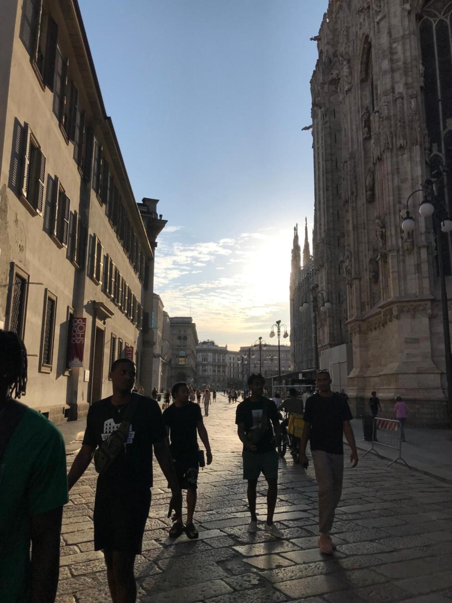 Free 30 Minutes Preemptive Cognitive Disconnect Therapy Price Location Real Duomo Palace Mini Suite Milano Eksteriør bilde
